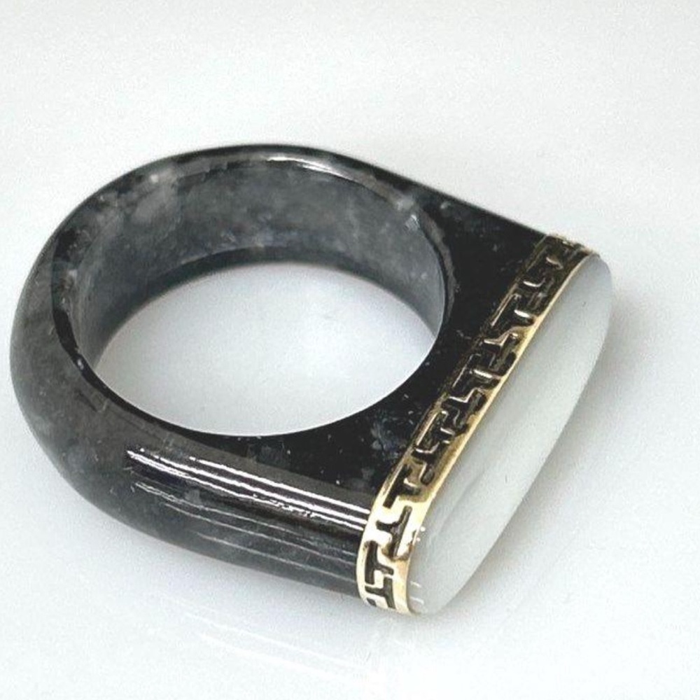 14k Gold Greek Key Mother-of-Pearl & Black Jadeite Ring 7.80mm Size 8 Lot#91